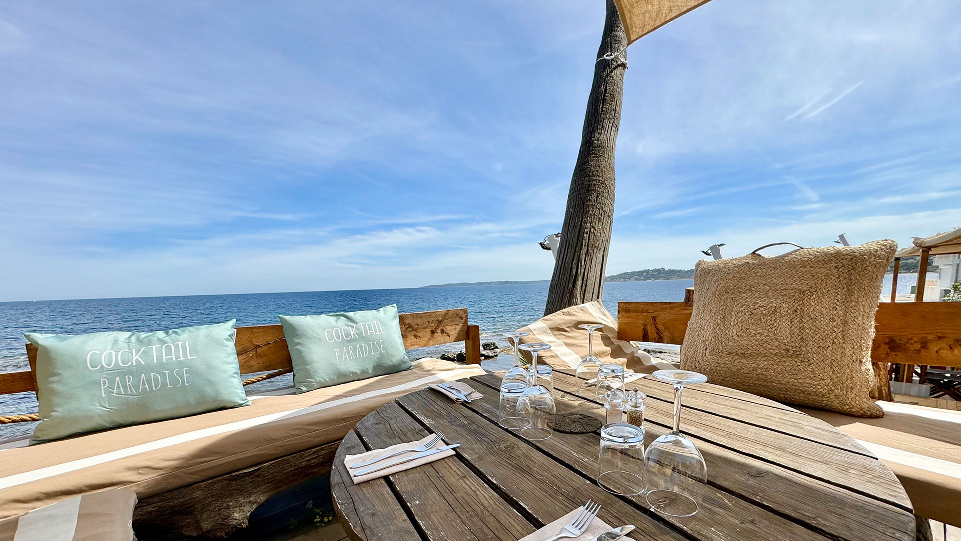 La Crique - restaurant plage privée Sainte-Maxime - top table